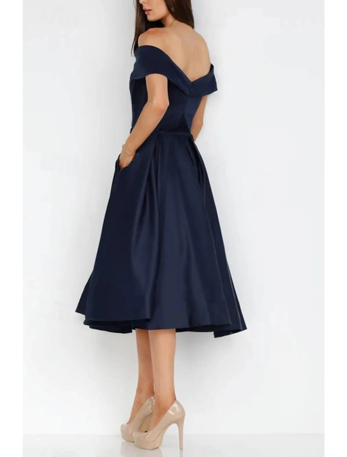 A-Line Cocktail Dresses Elegant Dress Formal Party Wear Tea Length Sleeveless Sweetheart Pocket Satin with Ruched