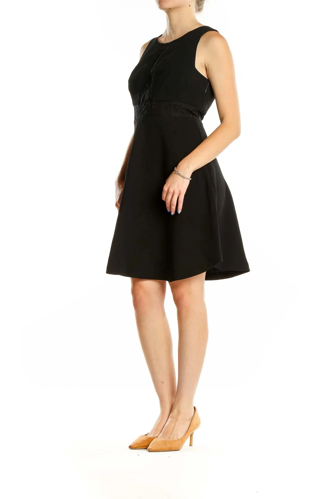 Black Sleeveless Lace-Detailed Cocktail Dress