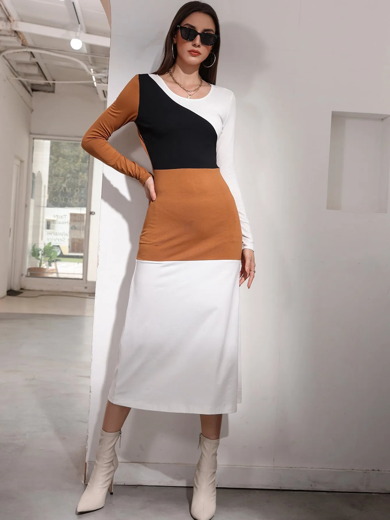 Colorblock Long Sleeve Scoop Neck Straight Natural Long Dress