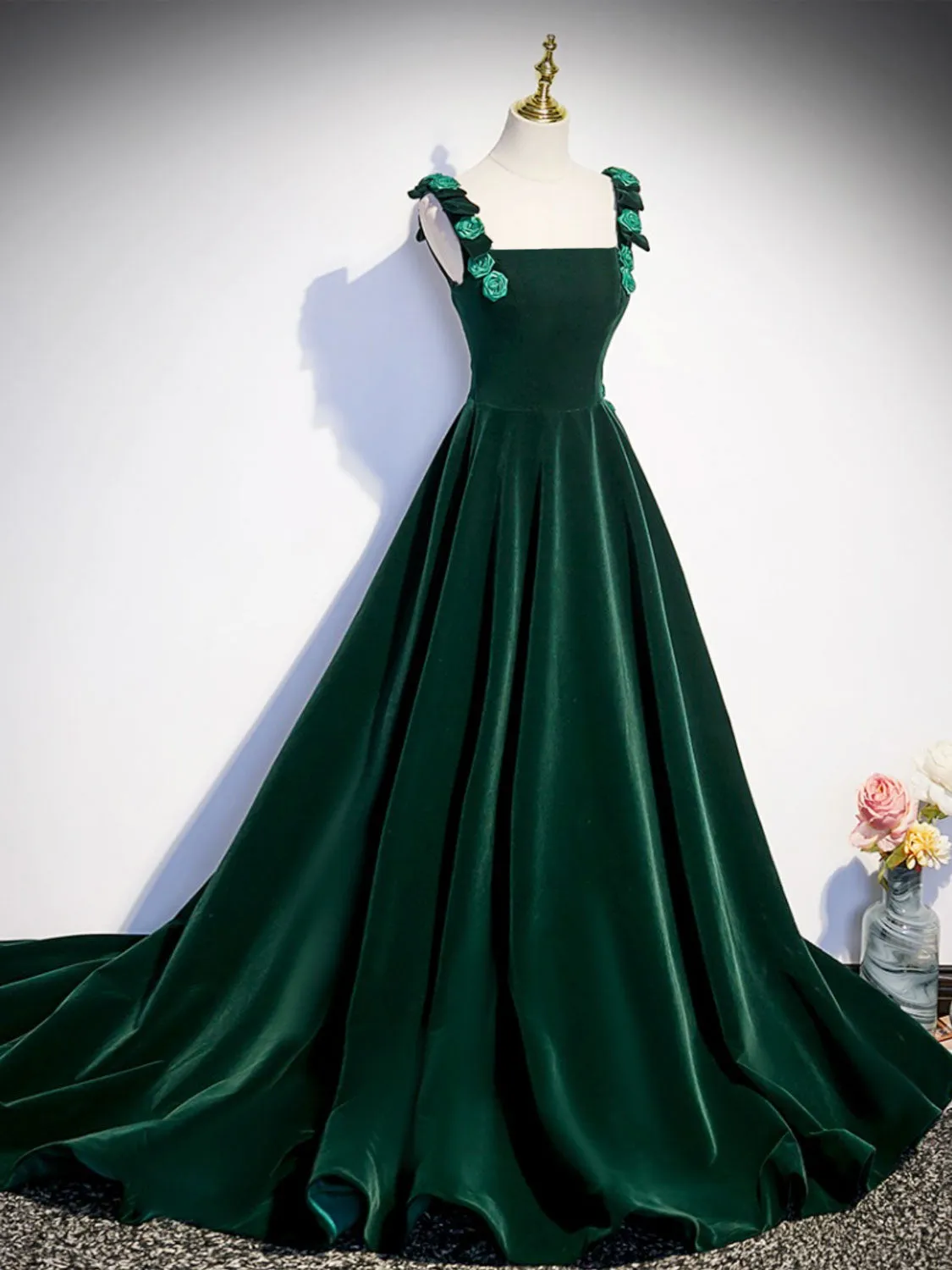 Emerald Green Velvet Rose Straps A-line Prom Dress