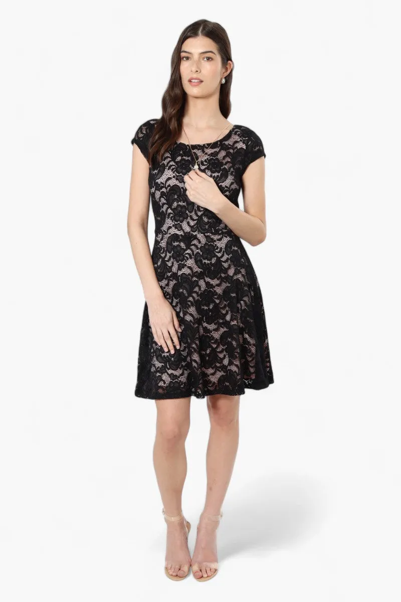 Limite Floral Lace Necklace Cocktail Dress - Black