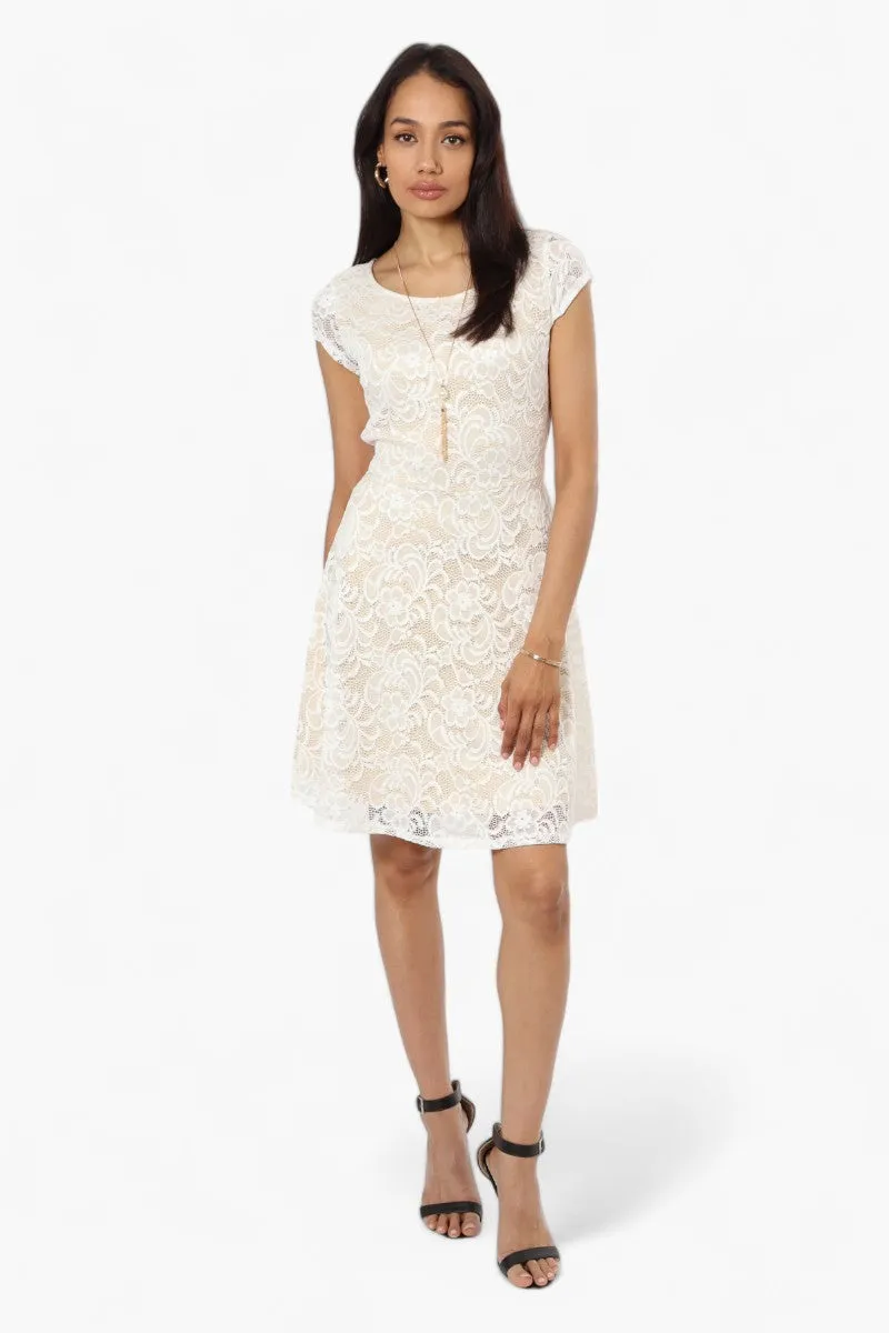 Limite Floral Lace Necklace Cocktail Dress - White