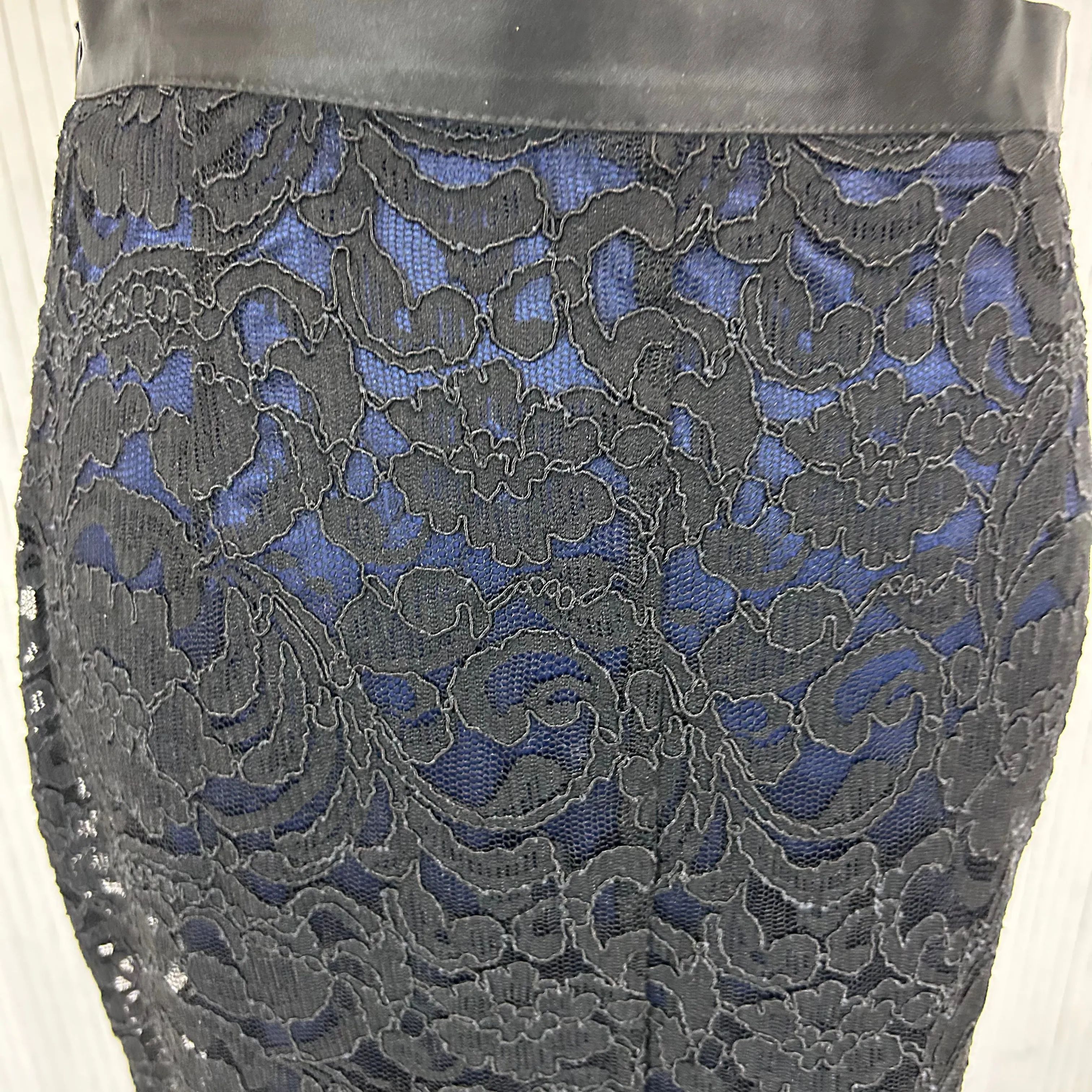 Pierre Balmain Black & Navy Lace Skirt M