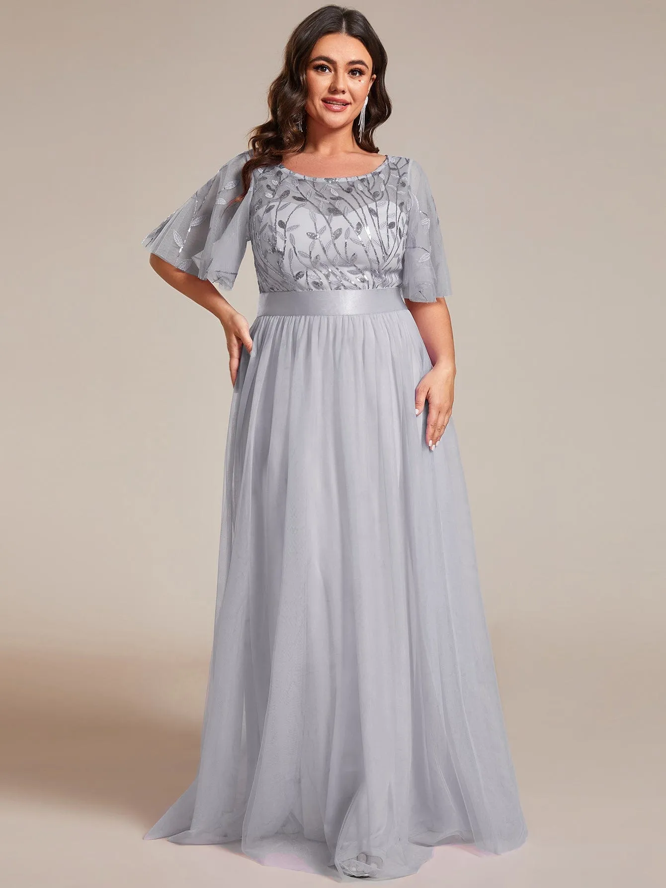 Plus Size Women's Embroidery Bridesmaid Dress with Short Sleeve