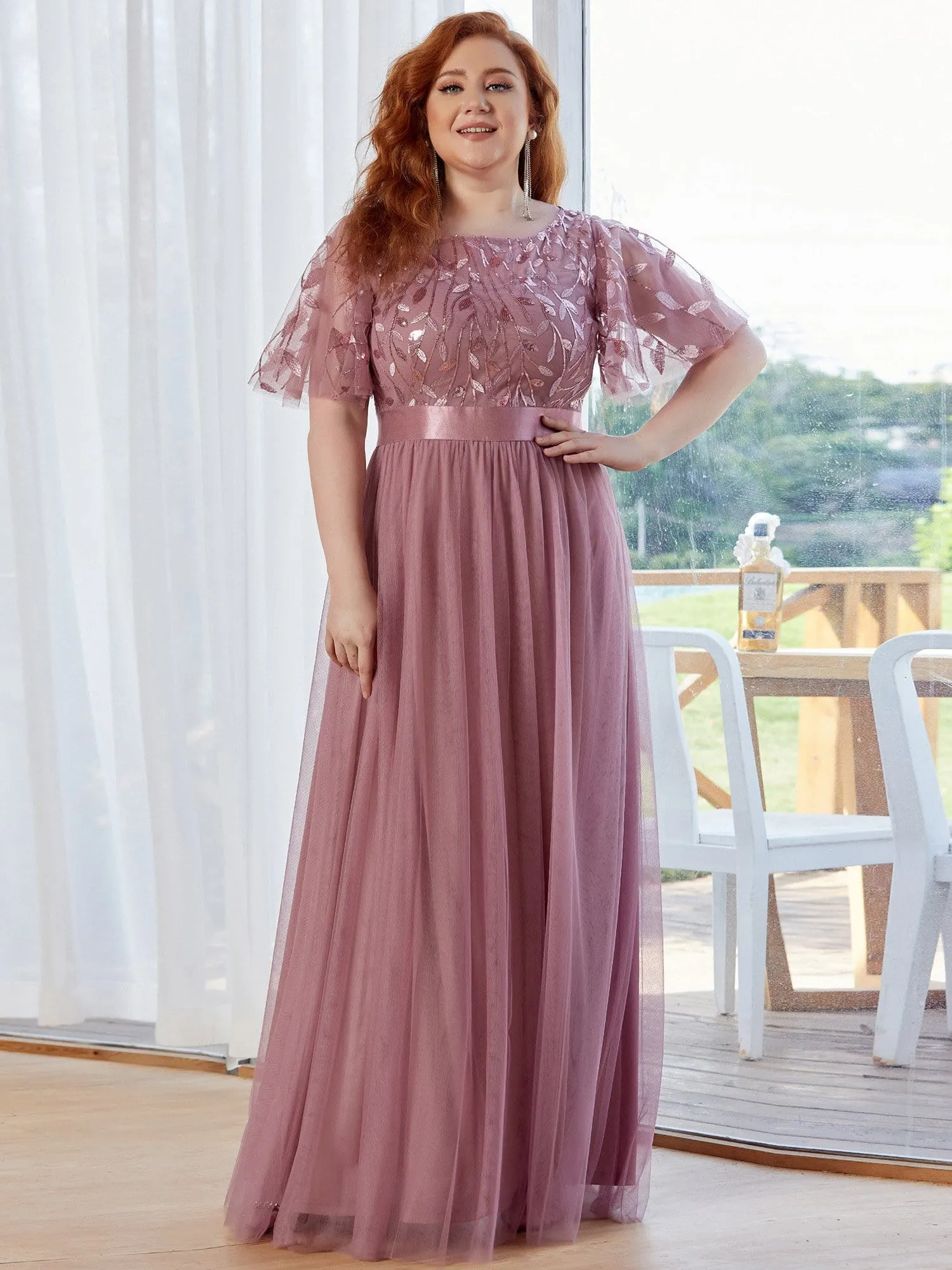 Plus Size Women's Embroidery Bridesmaid Dress with Short Sleeve