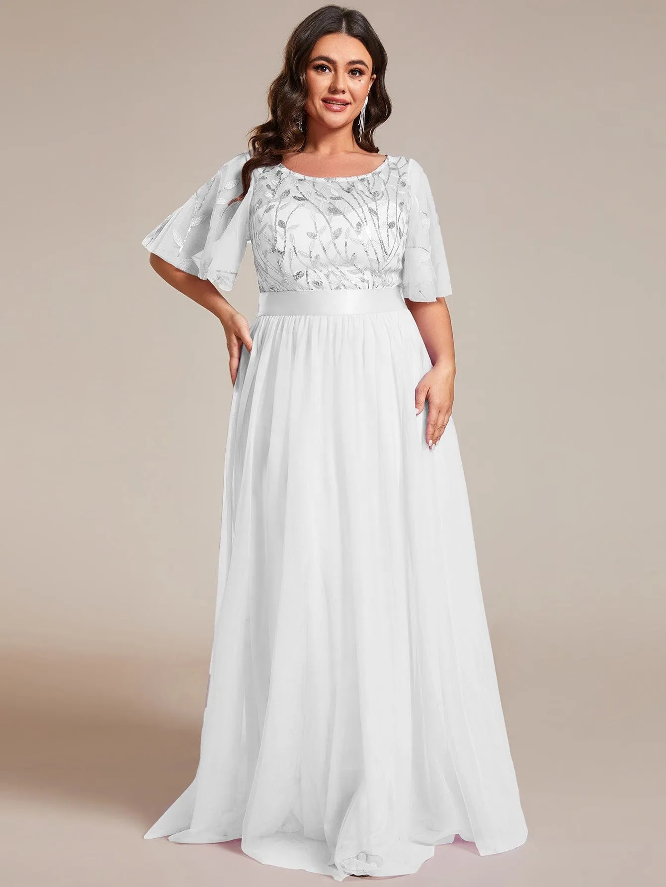 Plus Size Women's Embroidery Bridesmaid Dress with Short Sleeve